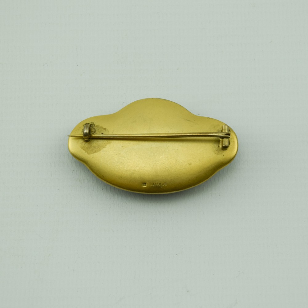 Rene Lalique Deux Figurines Dos a Dos Brooch C1913 View II