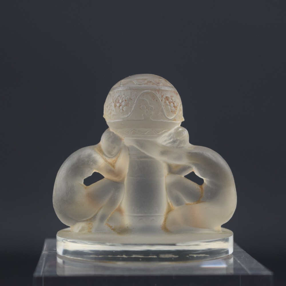 Rene Lalique Deux figurines menu holder C1924