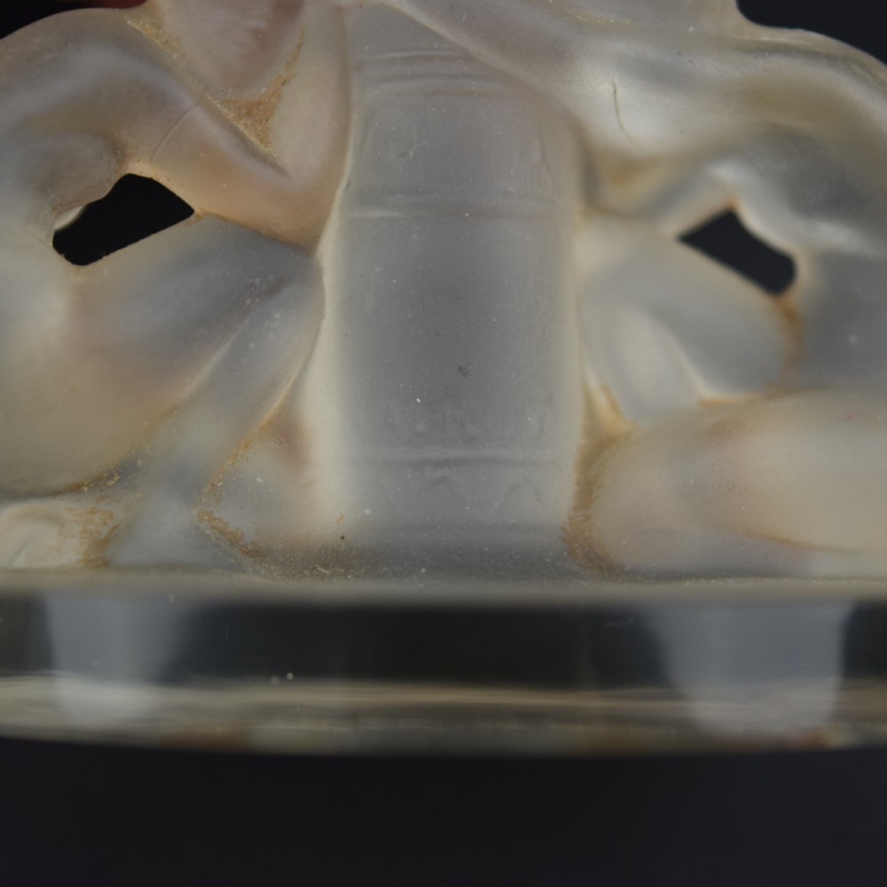 Rene Lalique Deux figurines menu holder C1924 View V