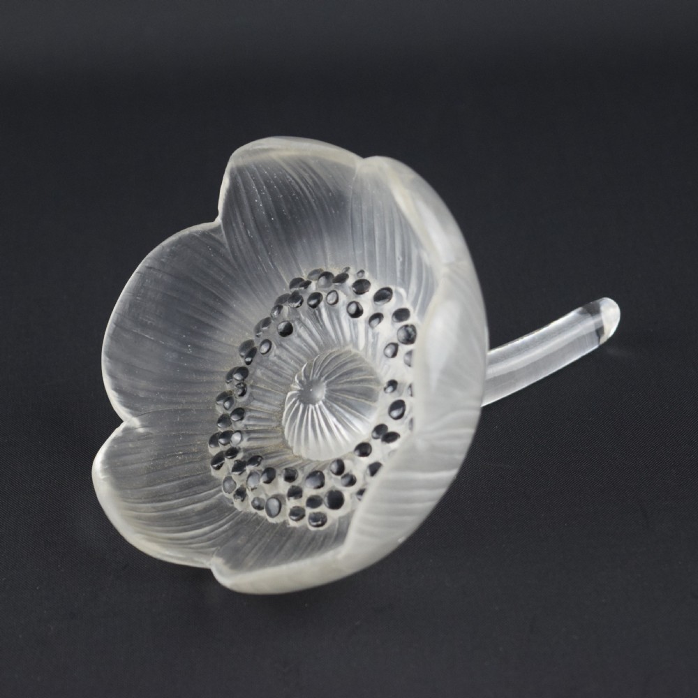 Rene Lalique Anemone flower paperweight, closed petal version C1931