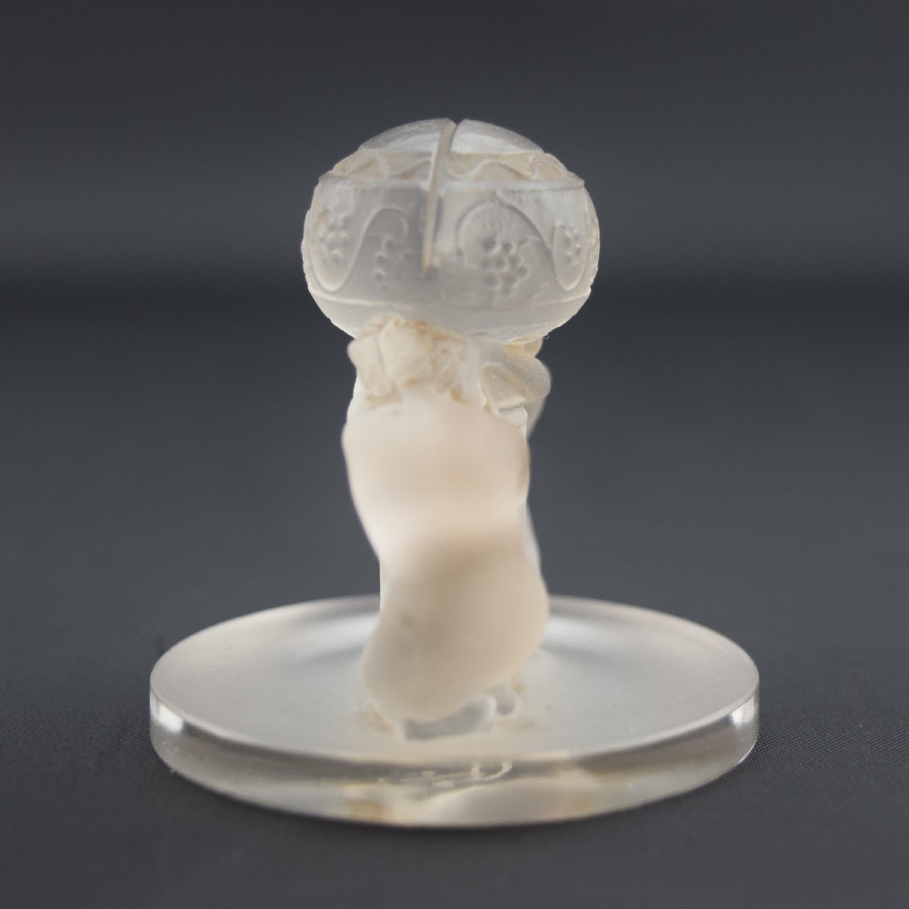Rene Lalique deux figurines menu holder C1924 View III