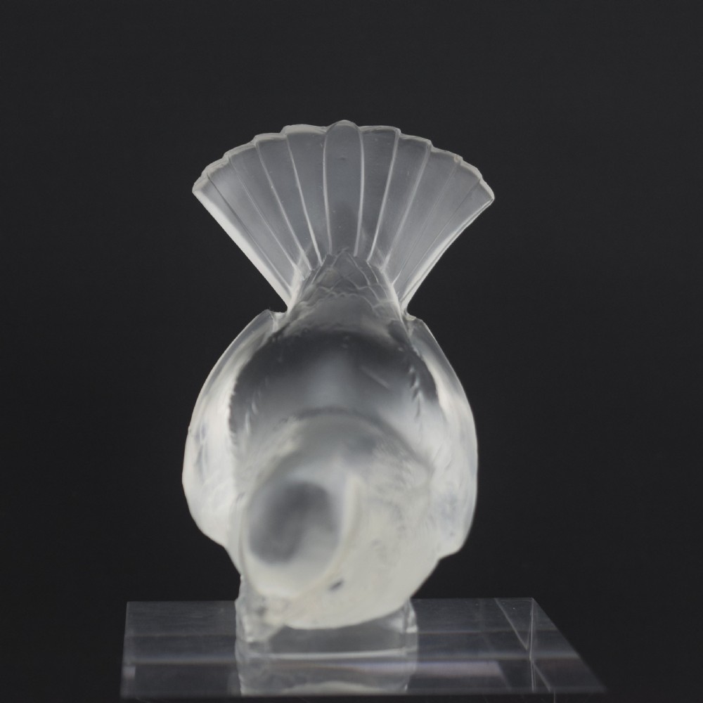 Rene Lalique Hardi Moineau paperweight C1929 View II