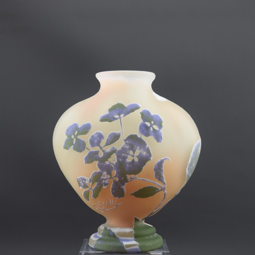Galle cameo glass Hydrangea vase C1905 View III