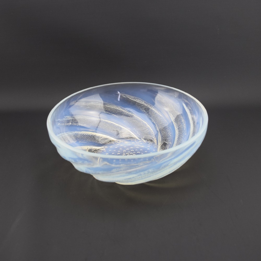 Rene Lalique opalescent Poissons bowl No2 C1921
