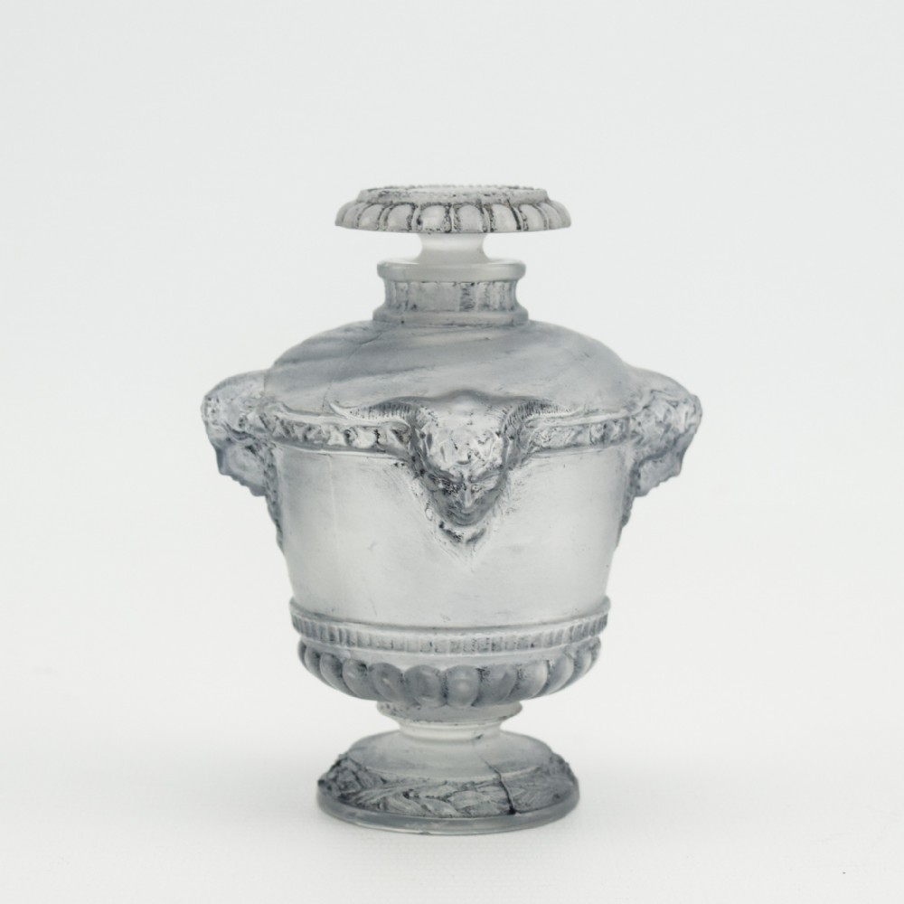 Rene Lalique Bouquet de faunes perfume bottle C1925