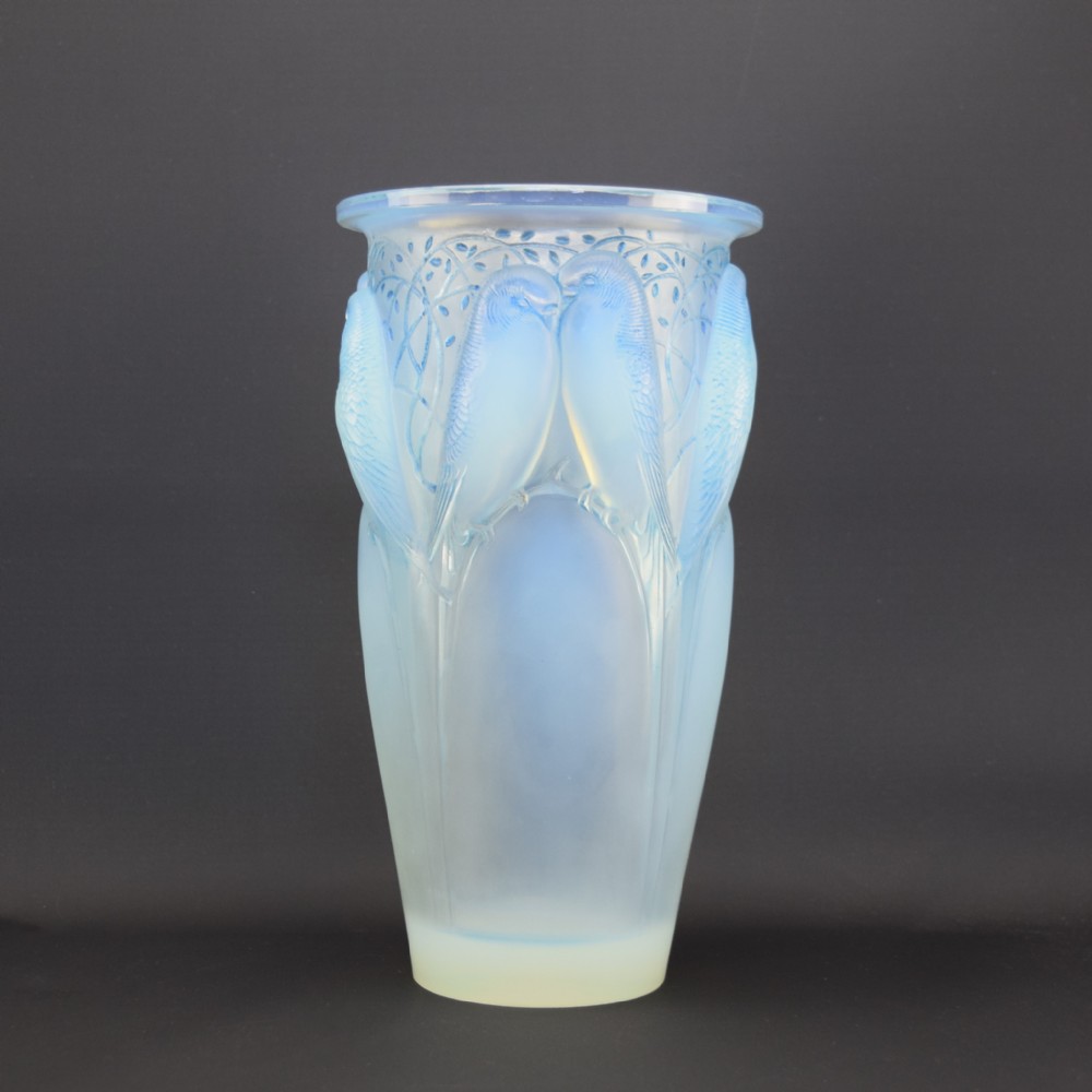 Rene Lalique opalescent & blue stained Ceylan vase C1924
