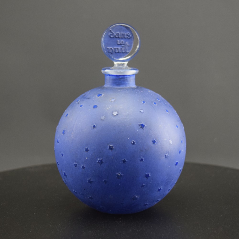 Rene Lalique dans le nuit perfume bottle C1930
