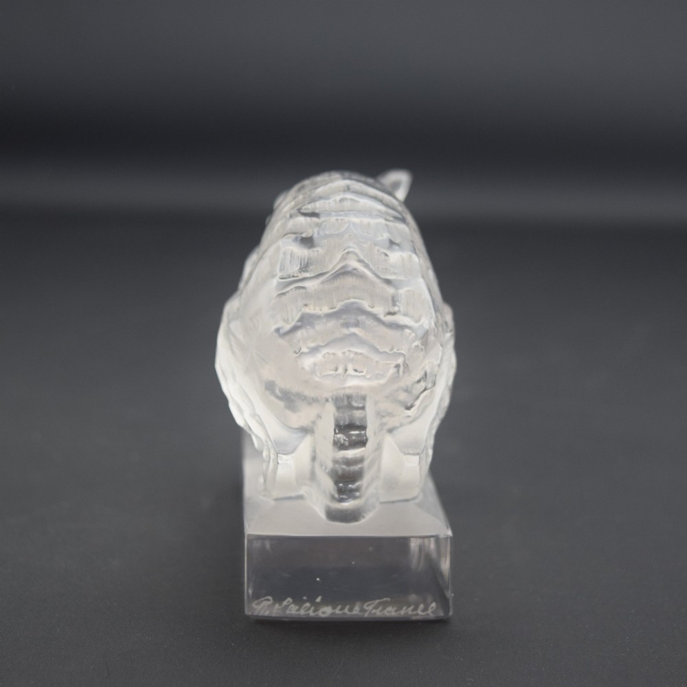 Rene Lalique chat (cat) paperweight View VIII