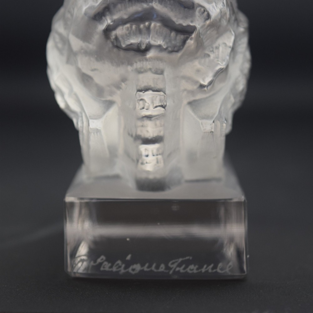 Rene Lalique chat (cat) paperweight View IX