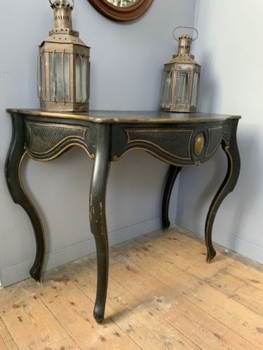 French Console