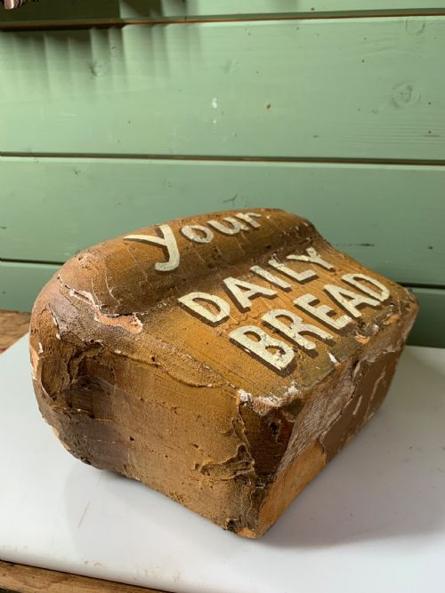 A RARE BAKERS SHOP DISPLAY MODEL OF A LOAF OF BREAD - ADDITIONAL PHOTO 6