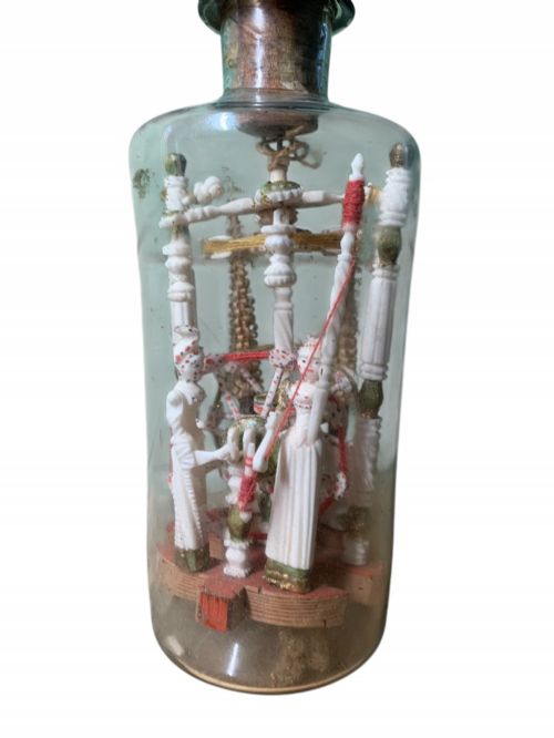 A RARE ANTIQUE POW BOTTLE WHIMSEY WITH CARVED FINIAL - ADDITIONAL PHOTO 6