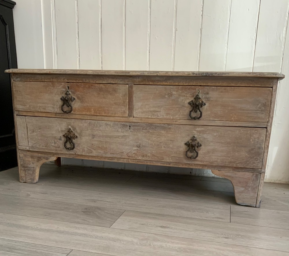 VICTORIAN 2 OVER 1 PINE CHEST View III