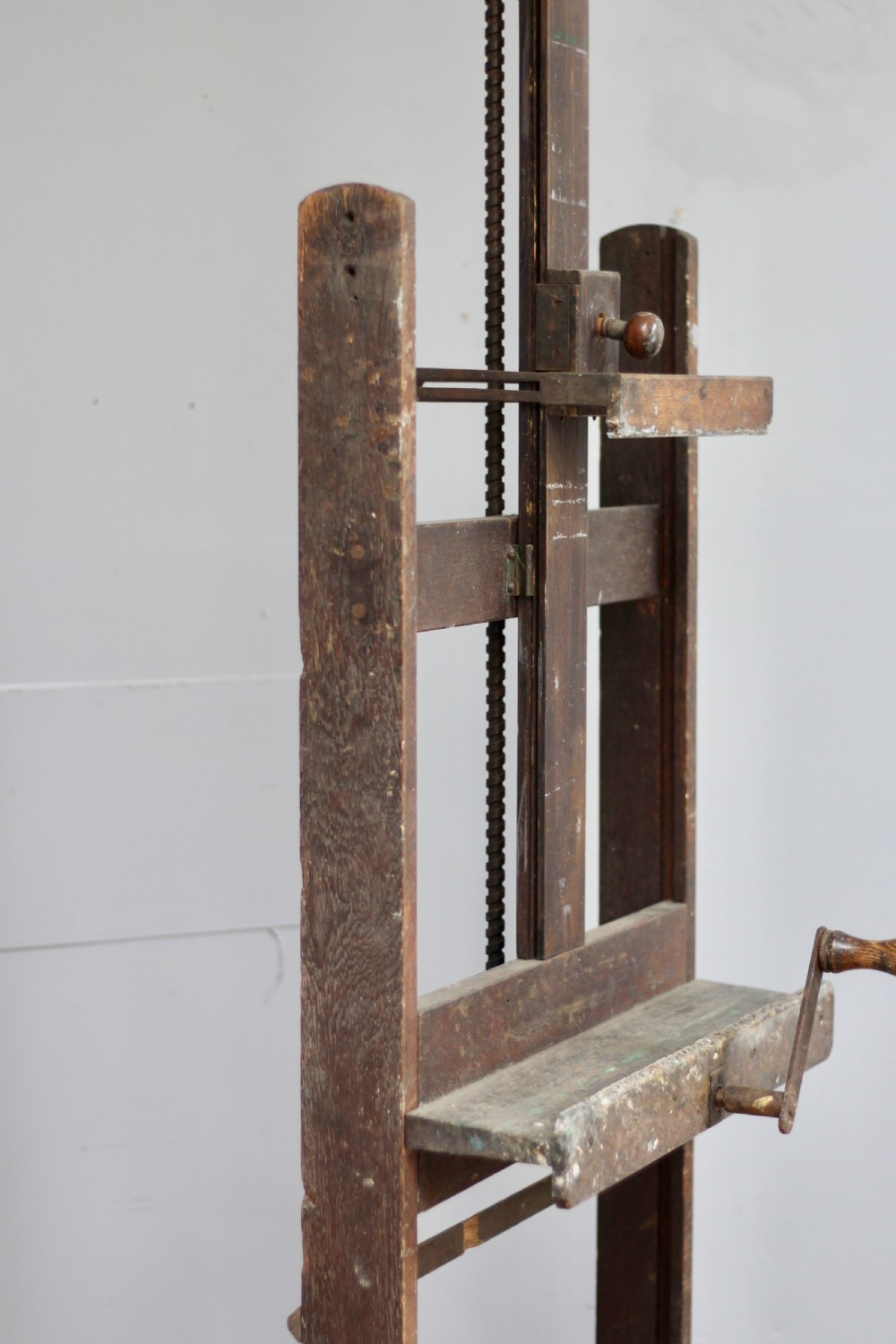 ANTIQUE ARTIST STUDIO EASEL View VI