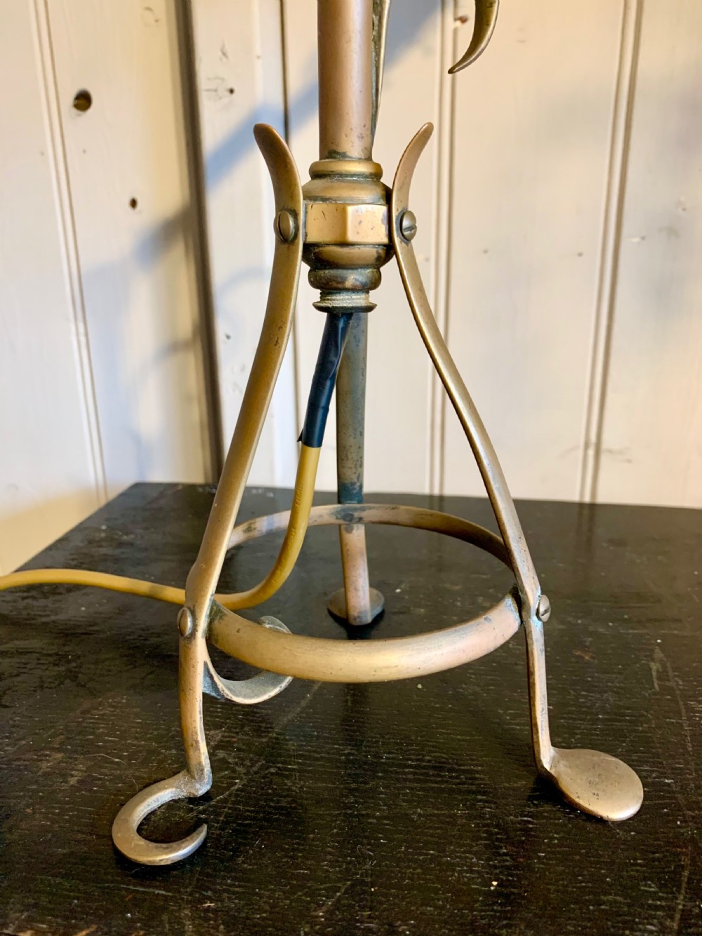 EARLY PULLMAN LAMP View II
