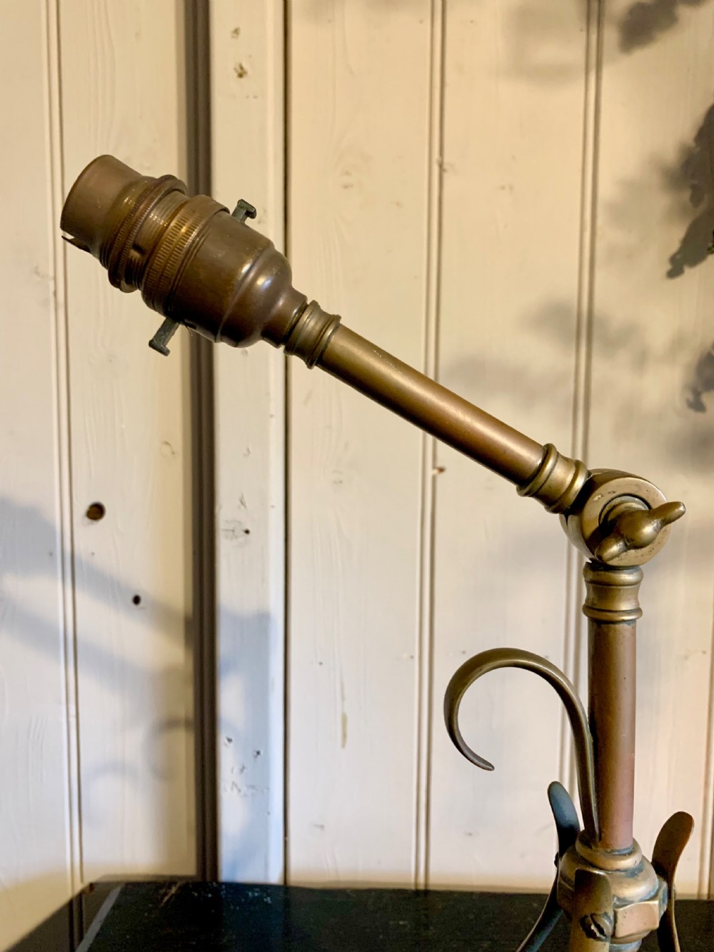 EARLY PULLMAN LAMP View V
