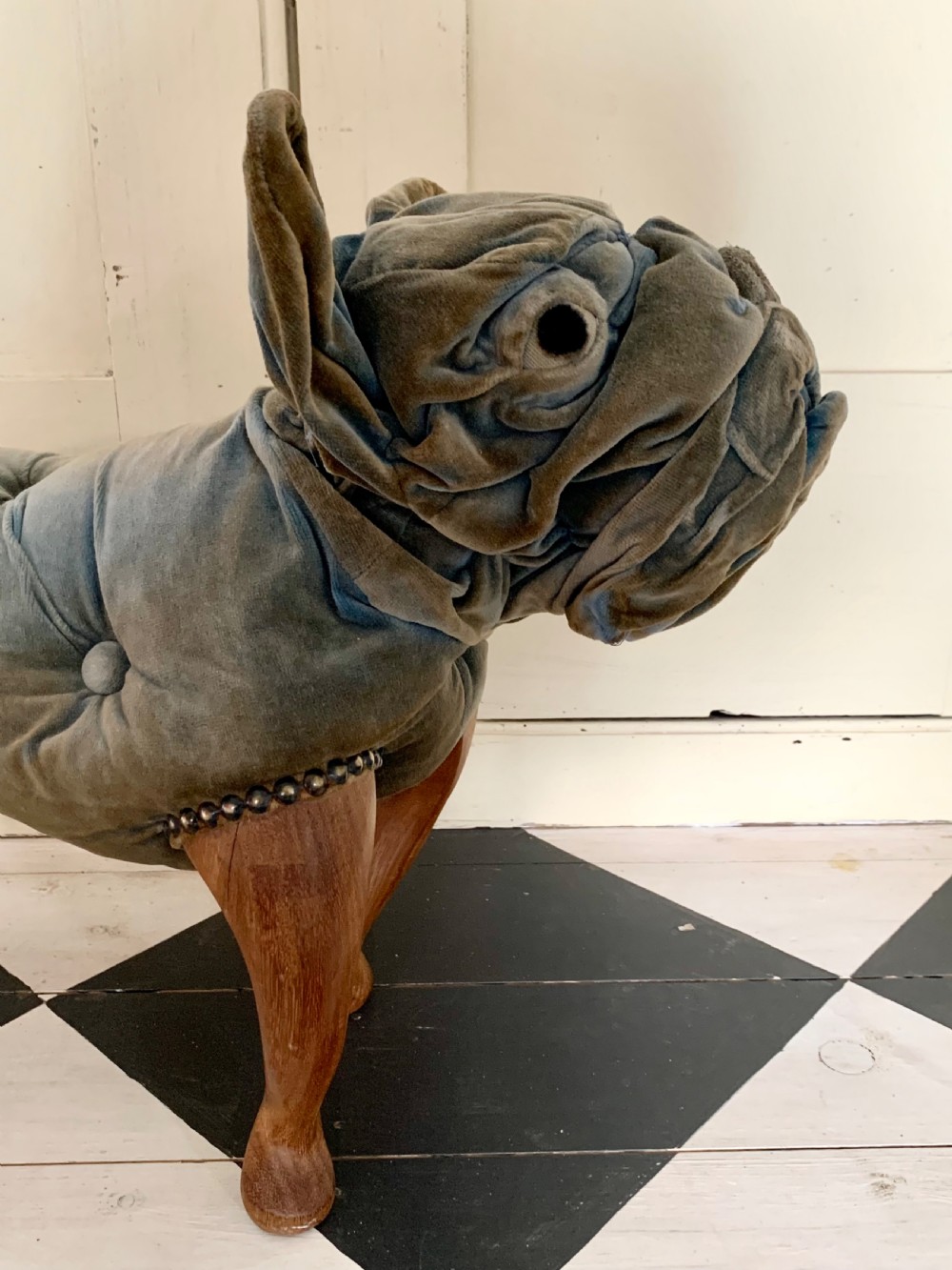 1920’s VELVET BULLDOG FOOT STOOL View VI