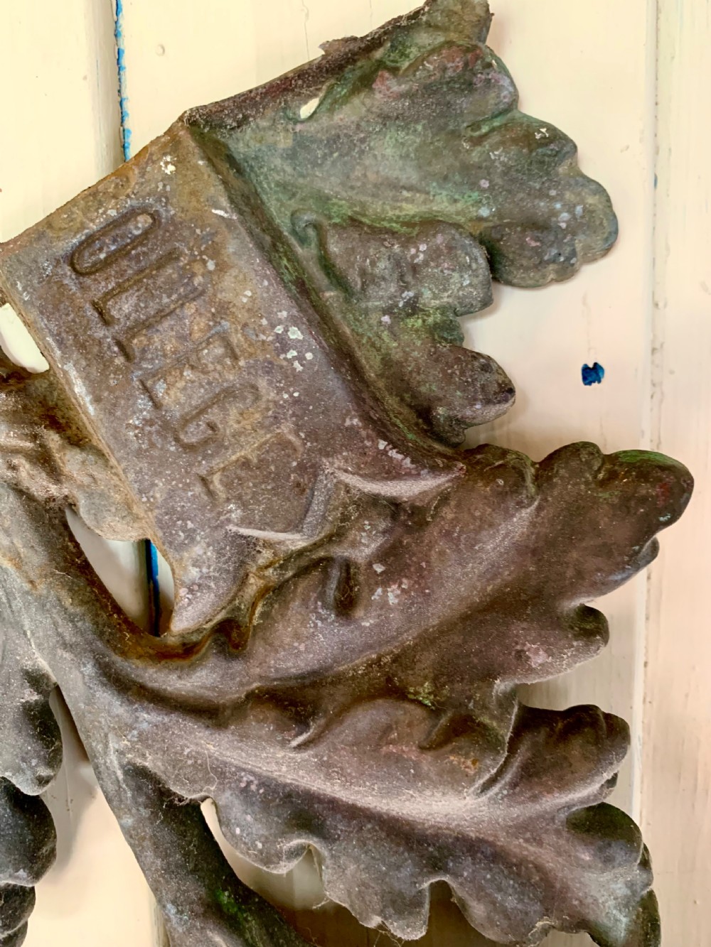 FRENCH ZINC OAK LEAVES View III