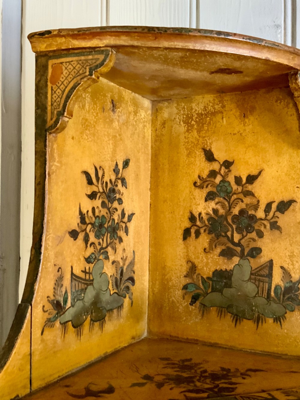 GEORGIAN CHINOISERIE SHELVES View VIII