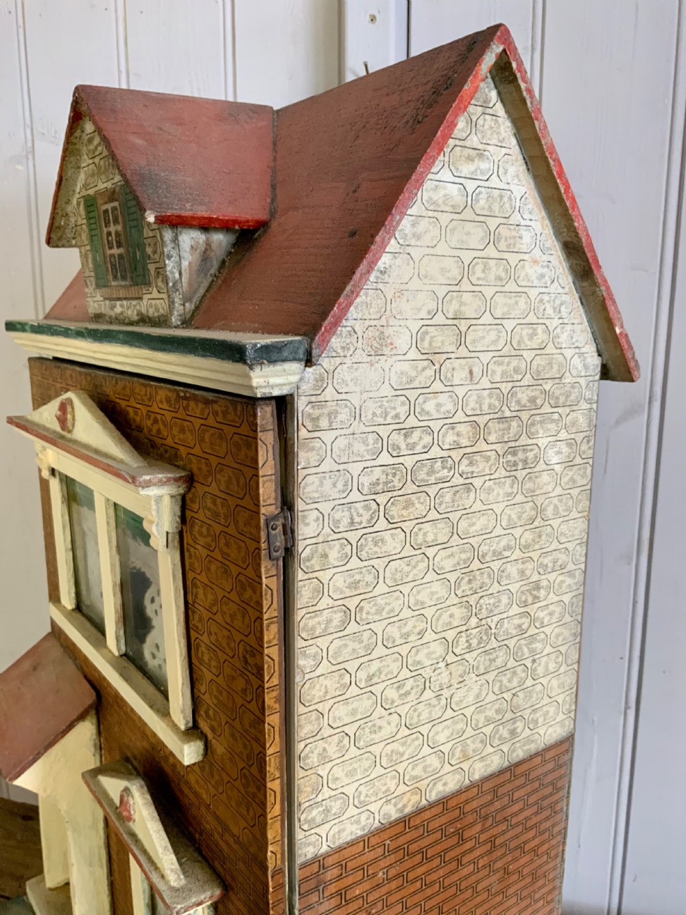 ANTIQUE DOLL’S HOUSE View V