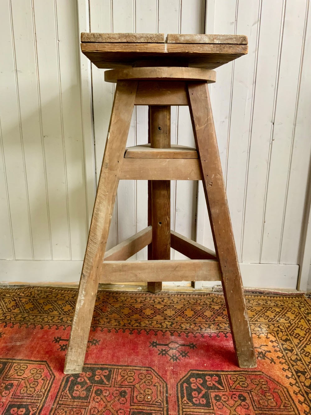 EARLY 20th CENTURY SCULPTOR’S STAND View IV