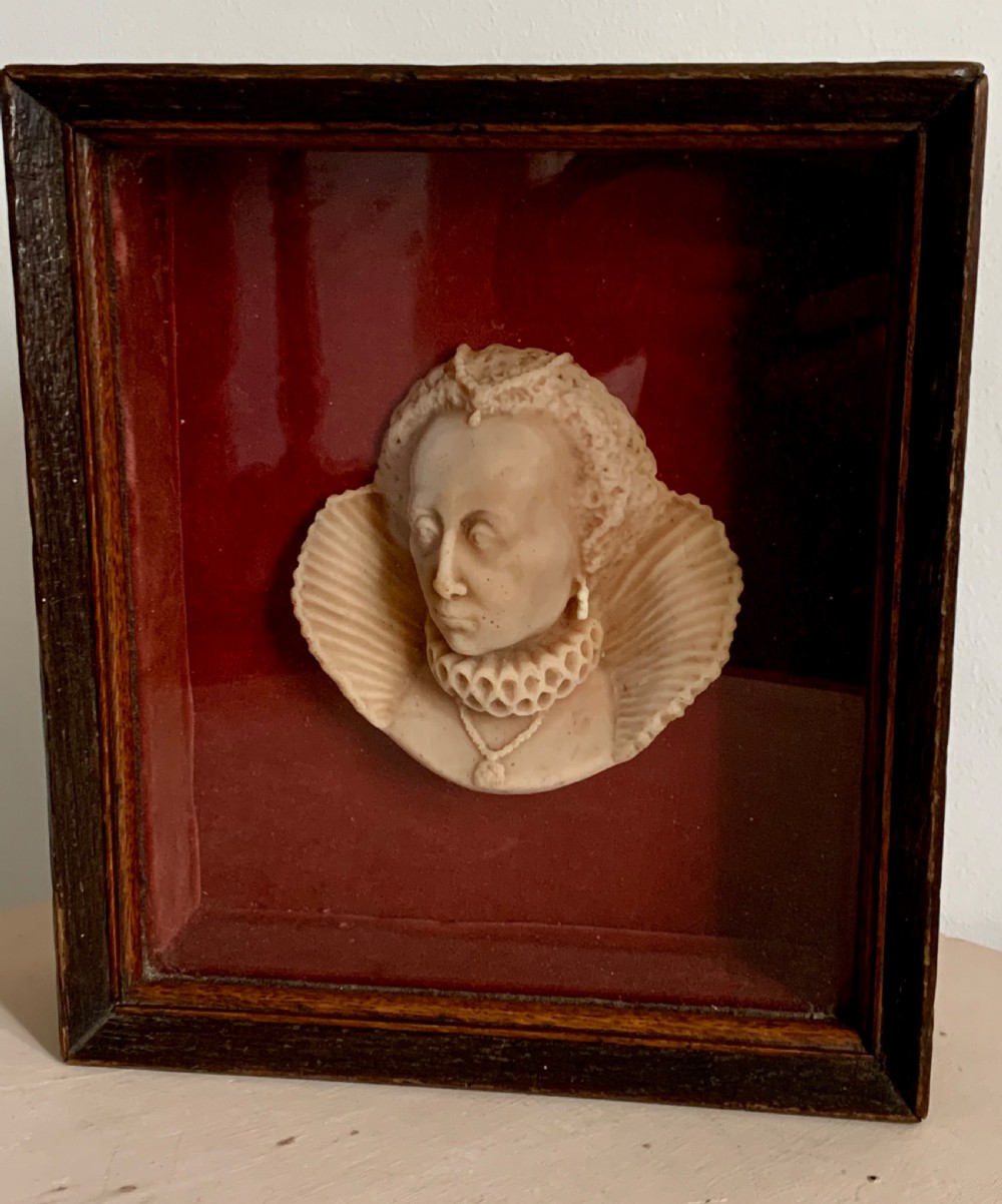  GEORGIAN WAX PORTRAIT OF ELIZABETH I