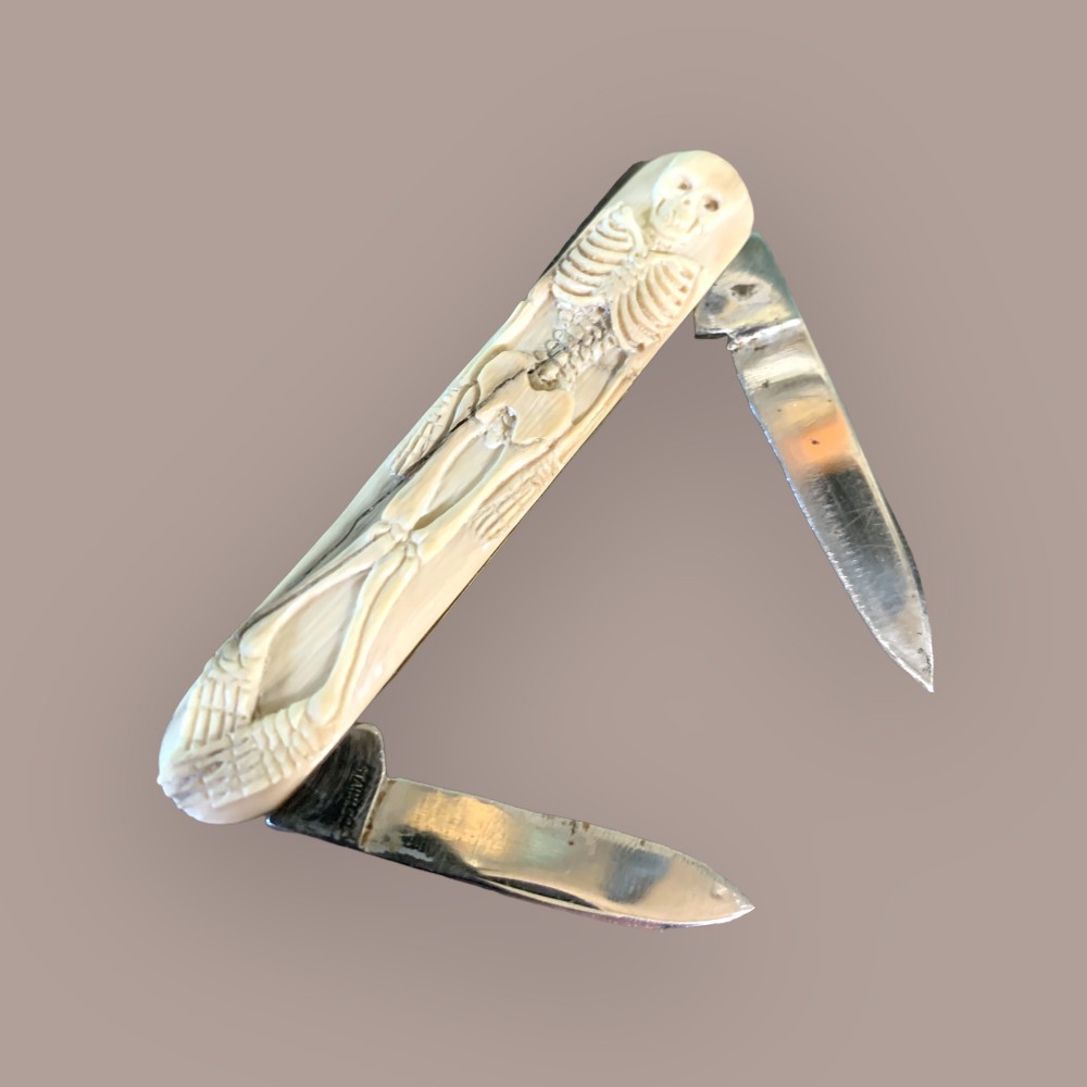 EARLY 20th C Memento Mori Carved pocket or pen knife 