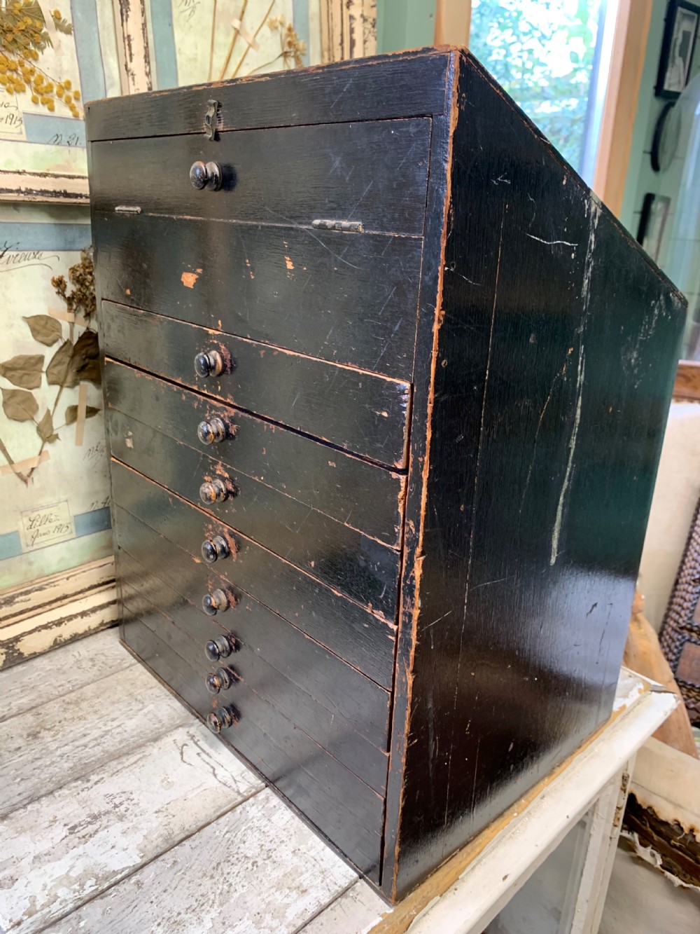 A RARE SHOP COUNTER CABINET FOR WINSOR & NEWTON View IV