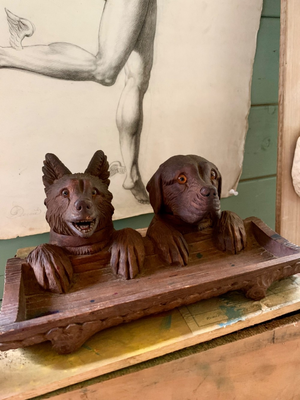 BLACK FOREST DOG INKSTAND View III