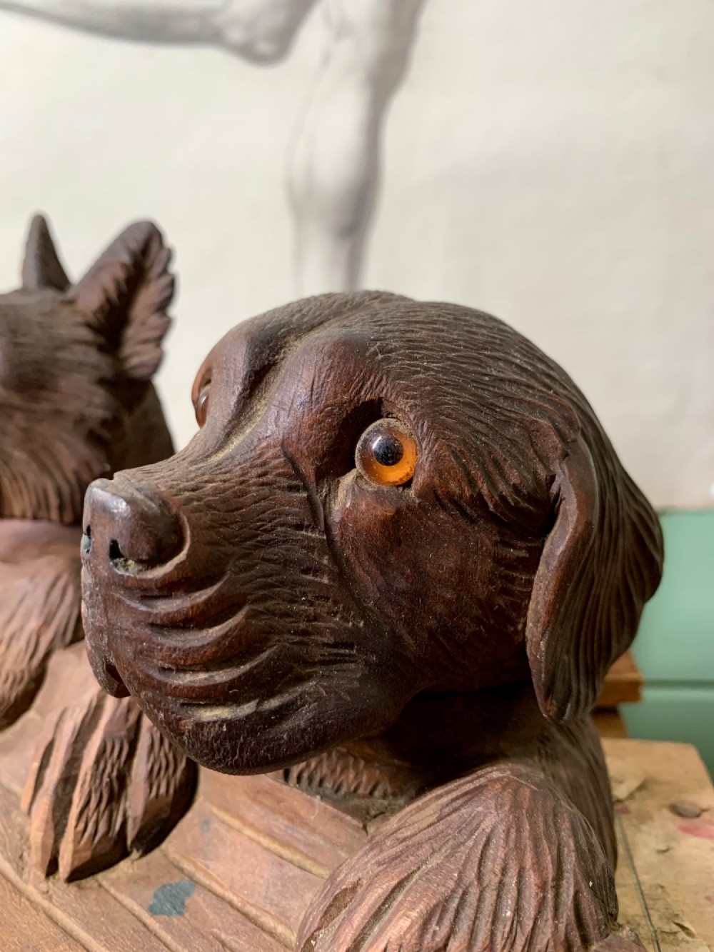BLACK FOREST DOG INKSTAND View IX