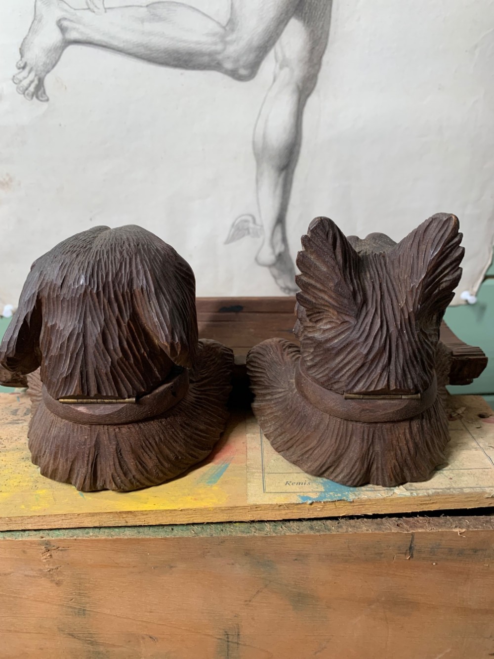 BLACK FOREST DOG INKSTAND View X
