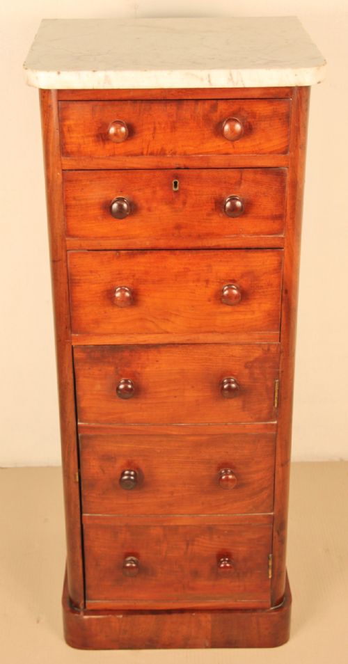 Mahogany Wellington Chest of Drawers