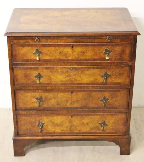 Burr Walnut Bachelors Chest of Drawers
