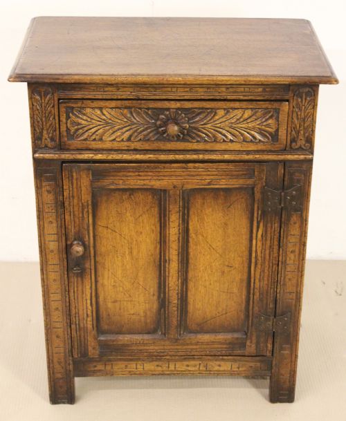 Ipswich Oak Cupboard