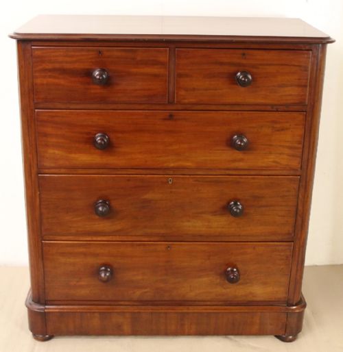 Large Victorian Mahogany Chest of Drawers