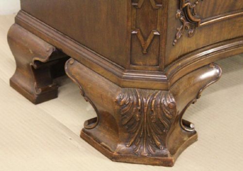 fig 2. Mahogany Chippendale Style Bookcase by Waring and Gillow