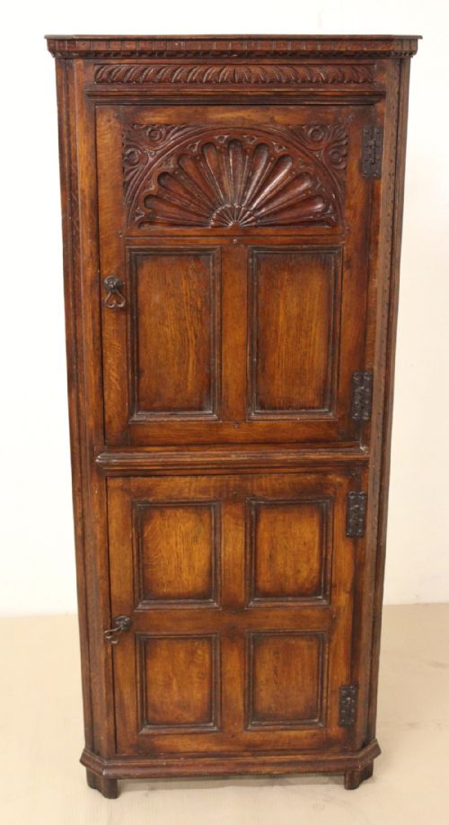 Ipswich Oak Corner Cupboard