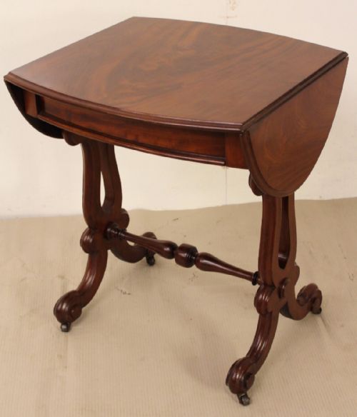 Victorian Mahogany Flap/lamp Table