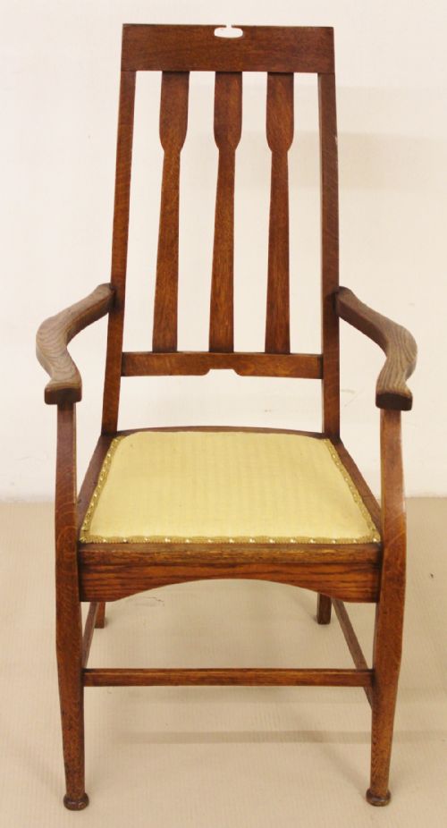 fig 2. Charles Rennie Mackintosh Oak Armchair