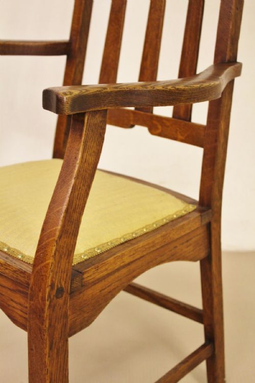 fig 6. Charles Rennie Mackintosh Oak Armchair