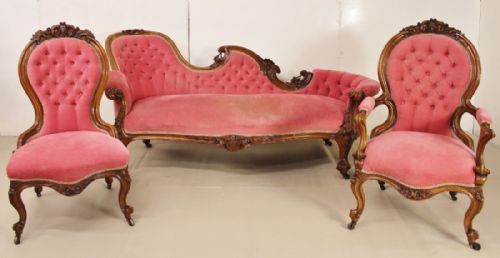 Victorian Walnut 3 Piece Salon Suite