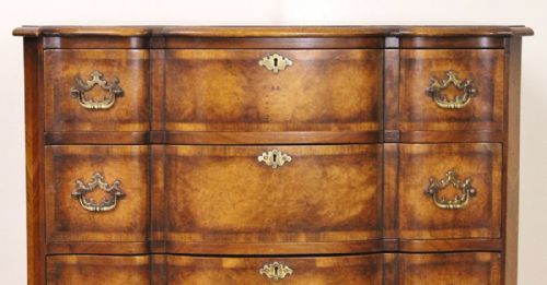 fig 5. Burr Walnut Serpentine fronted Chest by Waring and Gillow