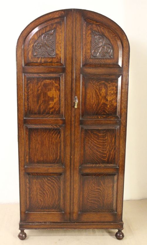 Dome Topped Oak Wardrobe
