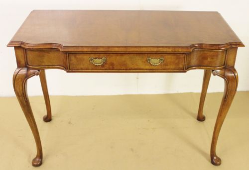 Burr Walnut Serpentine Fronted Side Table