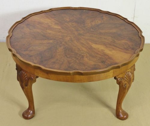 Round Queen Anne Style Burr Walnut Coffee Table