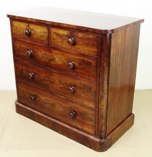Victorian Mahogany Chest of Drawers