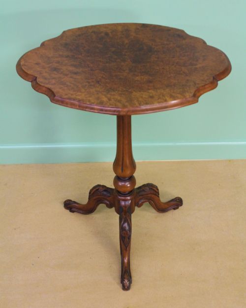 Victorian Burr Walnut Tripod Table