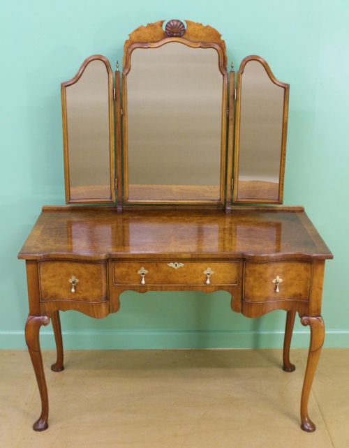Queen Anne Style Burr Walnut Dressing Table