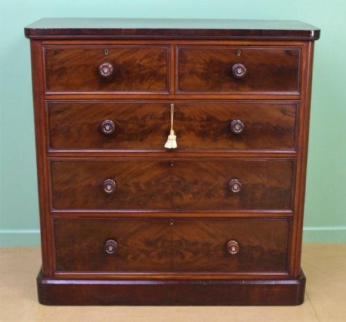 Victorian Mahogany Chest of Drawers