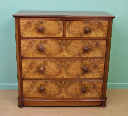 Victorian Burr Walnut Chest of Drawers